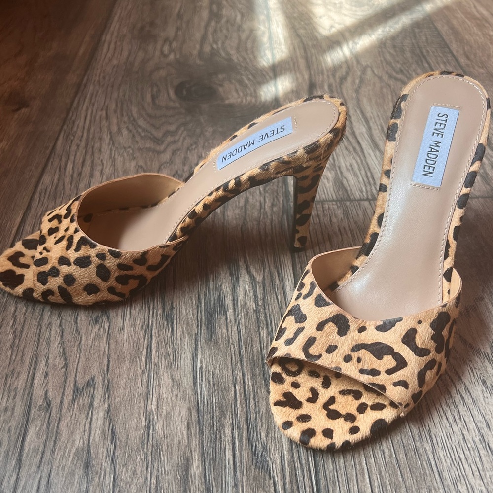 Steve Madden leopard print heels